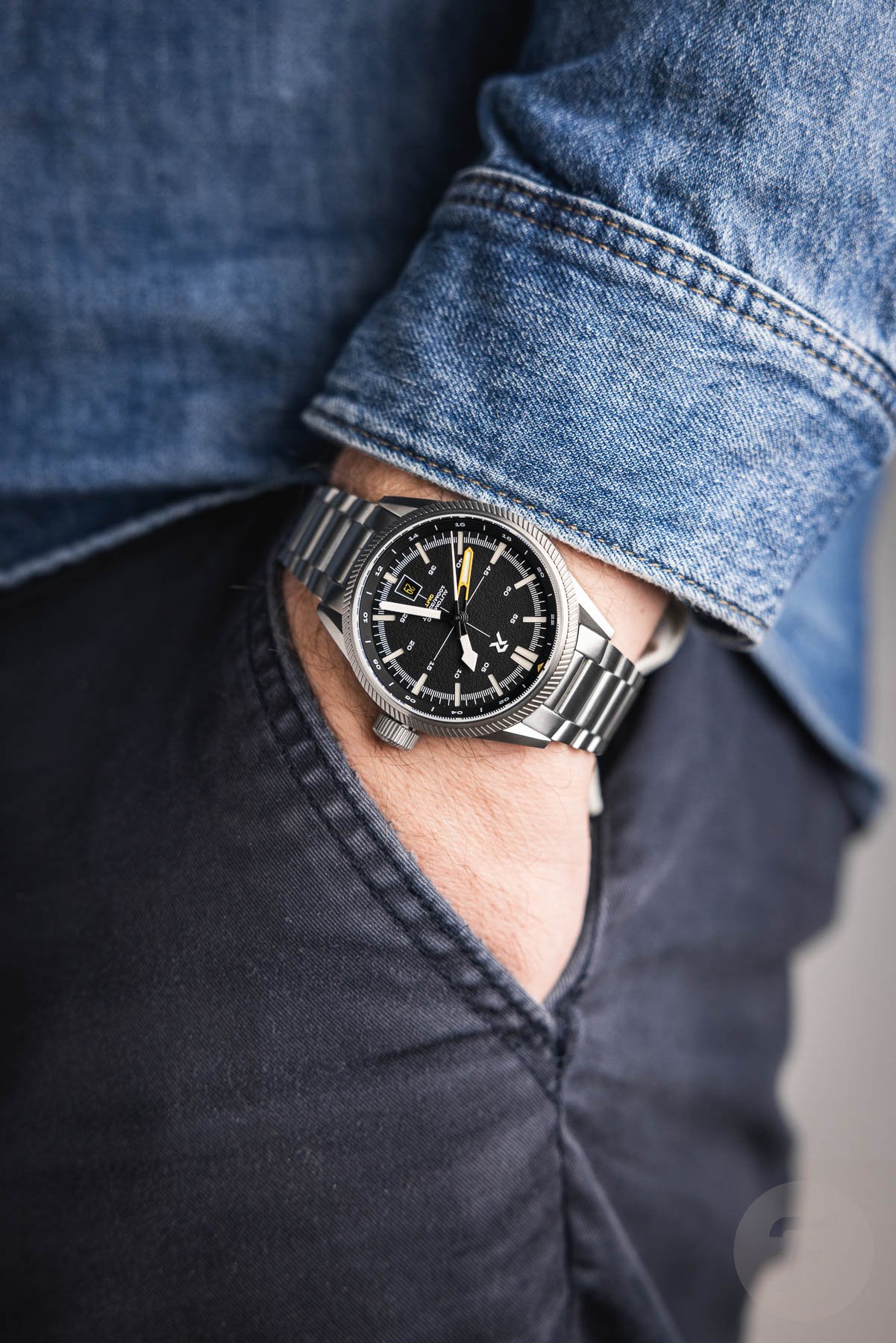 best watches under €1,000 RZE Fortitude GMT