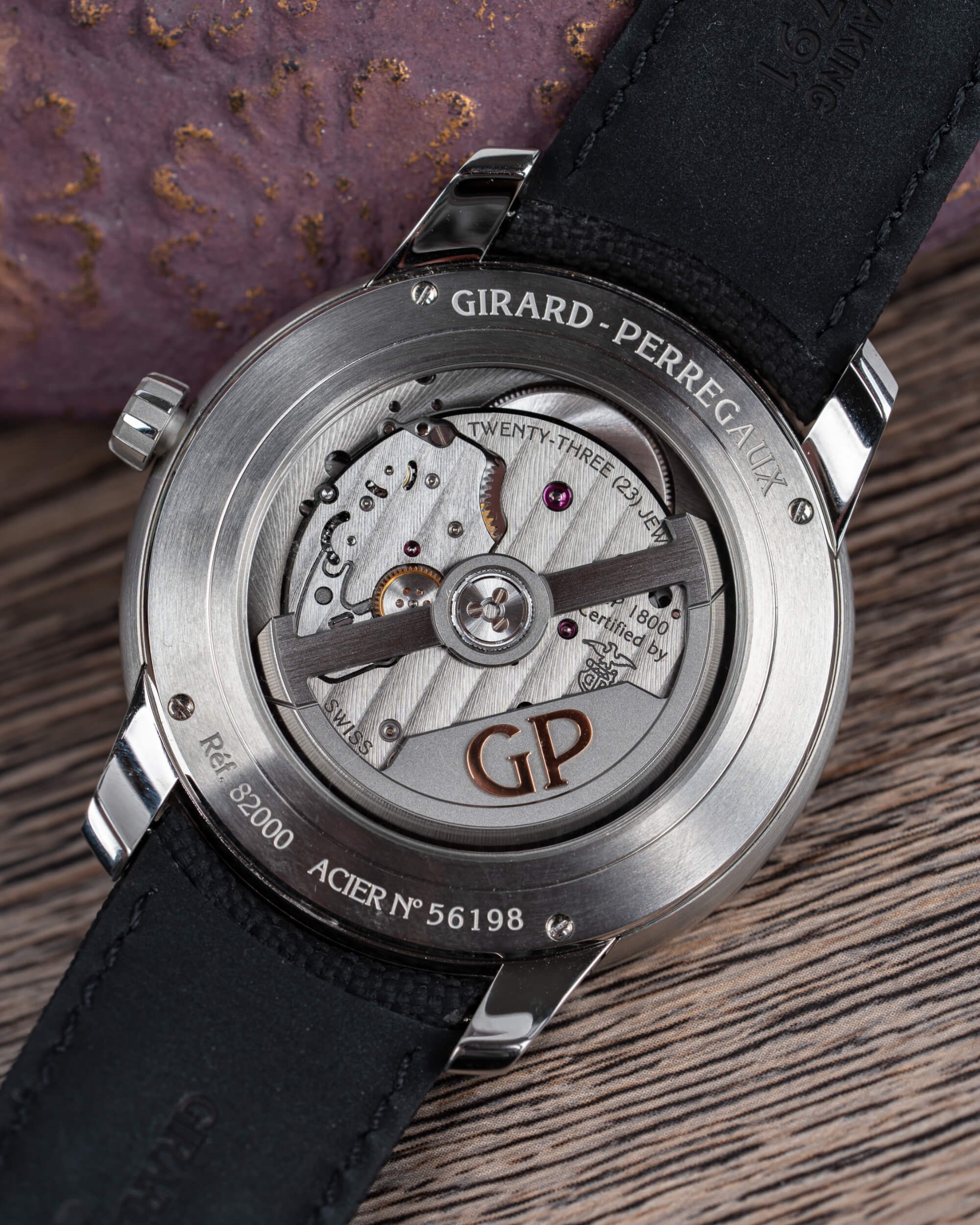 Дебют на руке: Часы Girard-Perregaux Free Bridge Meteorite