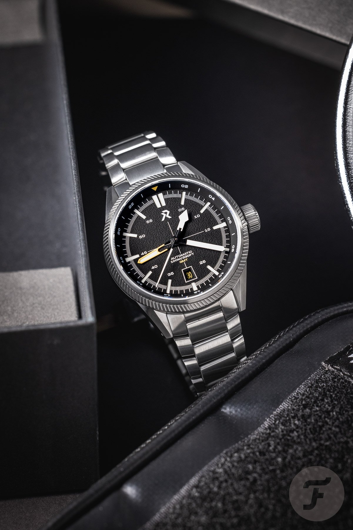 best watches under €1,000 RZE Fortitude GMT
