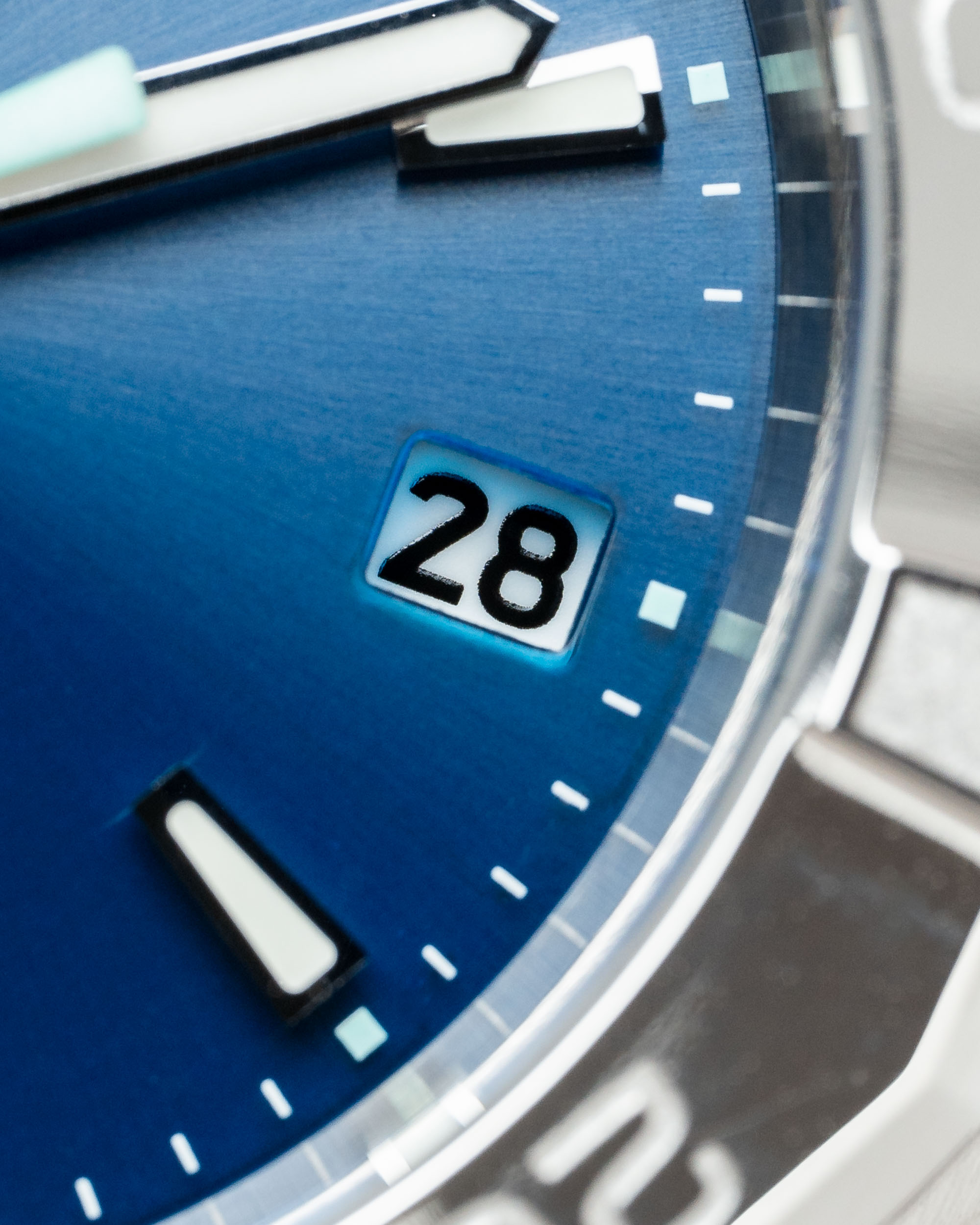 Наручные часы: TAG Heuer Aquaracer Professional 200 Solargraph 34 мм