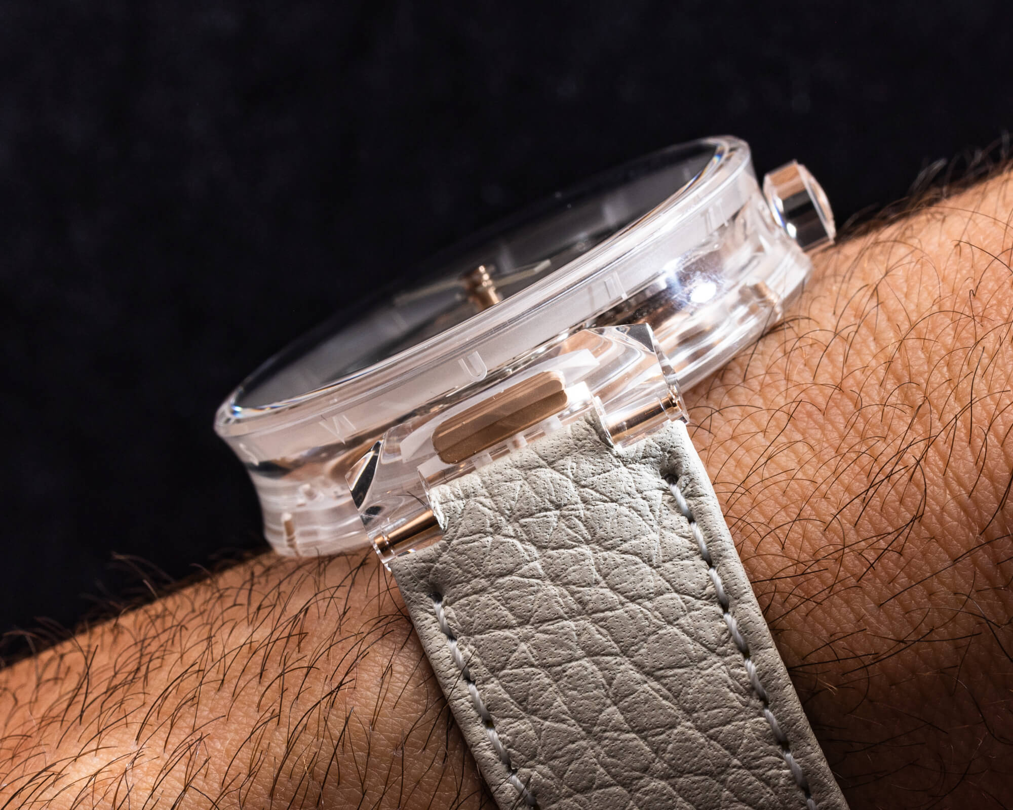 Фрэнк Гери придает свою изюминку часам Louis Vuitton Tambour Moon Sapphire