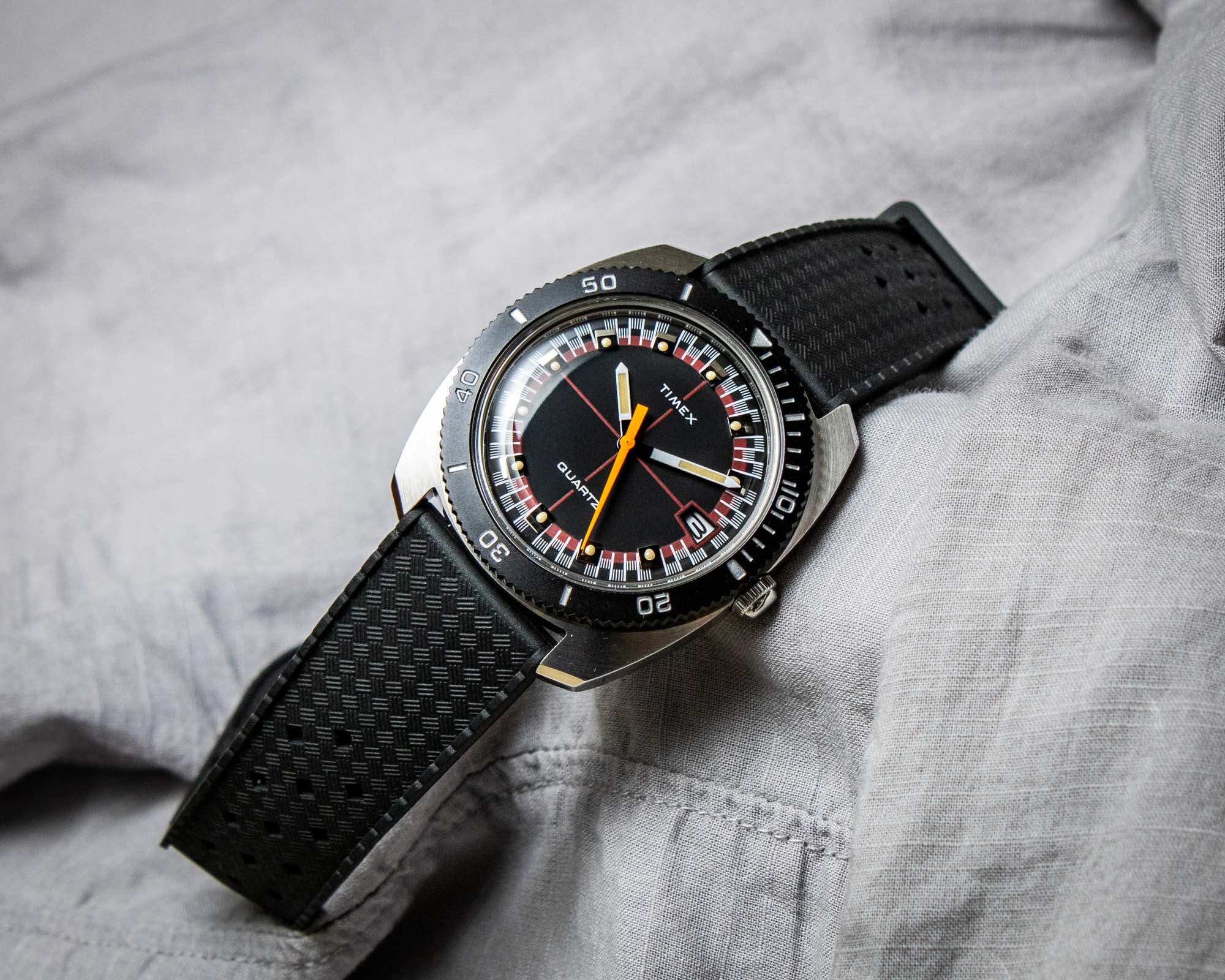 Руки вверх: представляем часы до $200 Q Timex Reissue 1971 Velocity