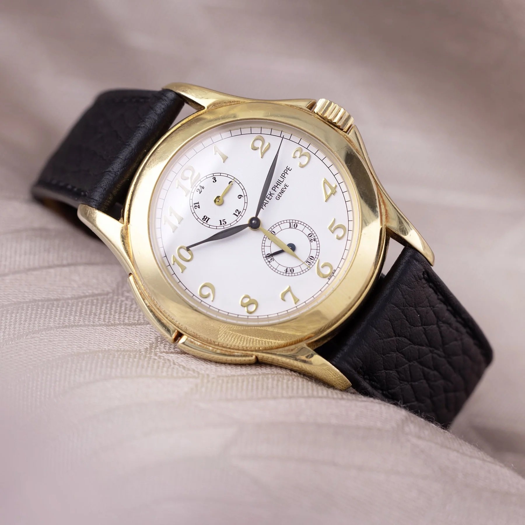 Patek Philippe Calatrava Travel Time ref. 5134 pre-owned sleeper watches
