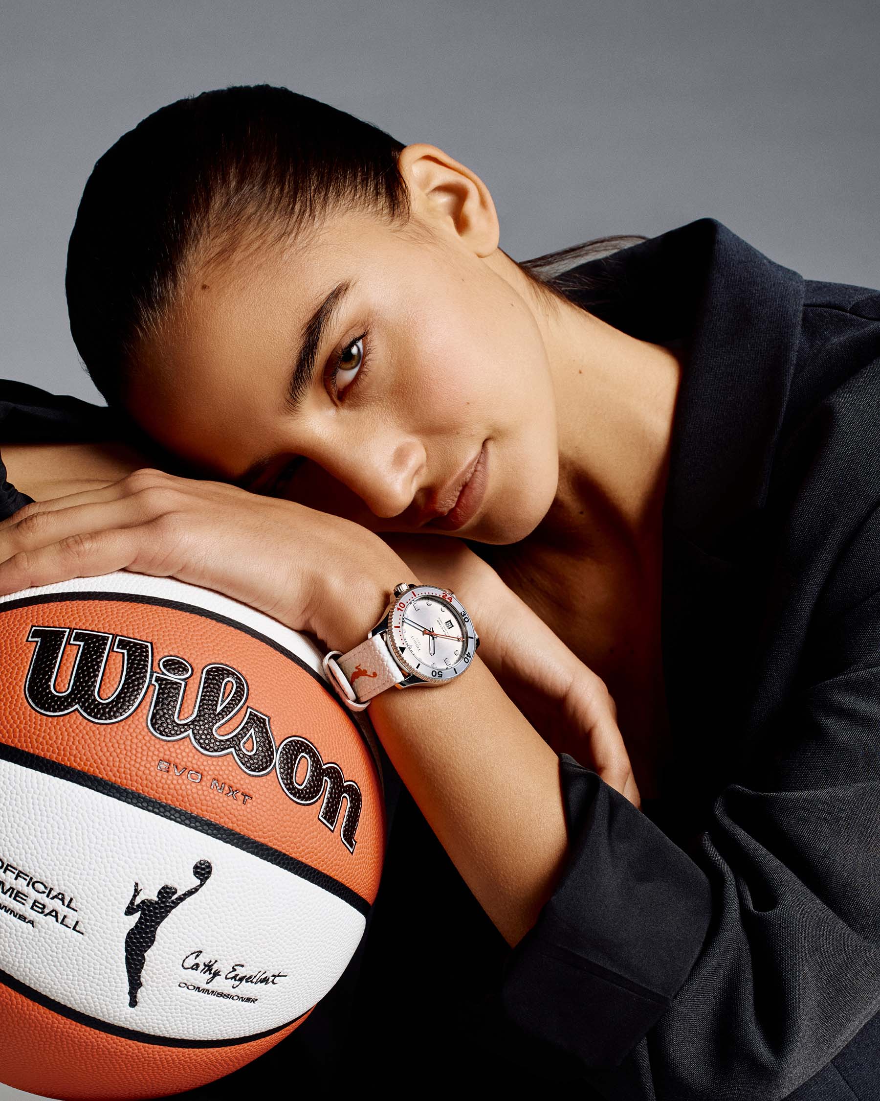 Seastar Wilson WNBA Quartz