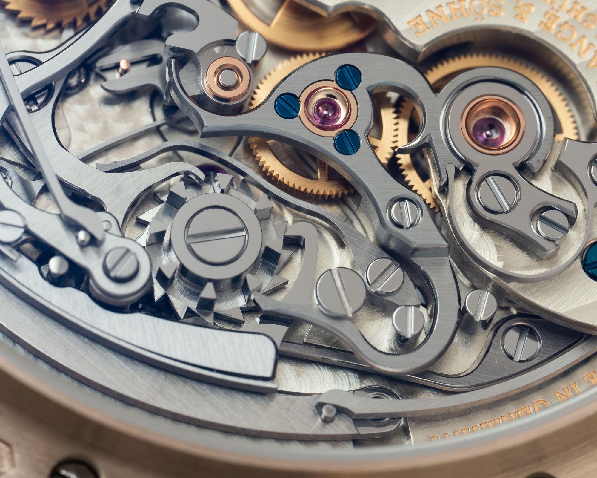 Идеальный статусный аксессуар: часы A. Lange & Söhne Datograph Perpetual Tourbillon Honeygold 'Lumen'