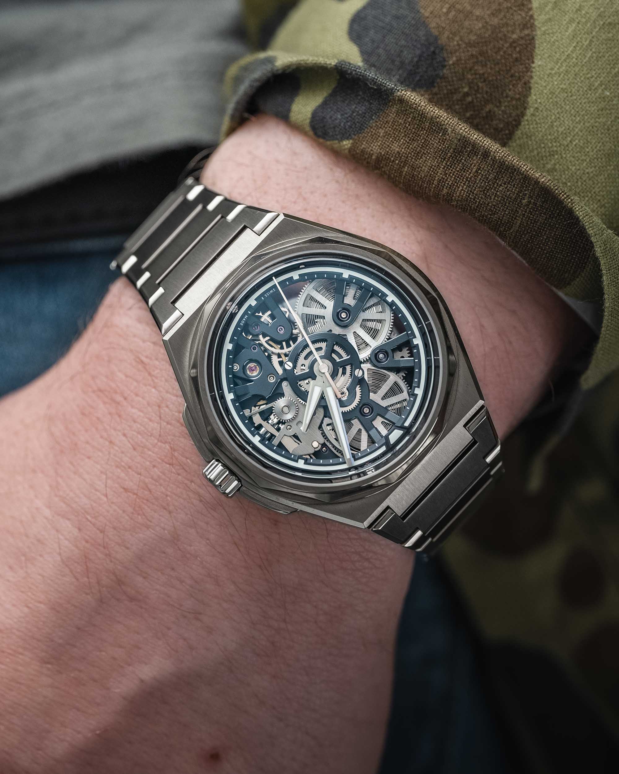 Дебют на руке: Титановый скелетон Christopher Ward The Twelve X Watch