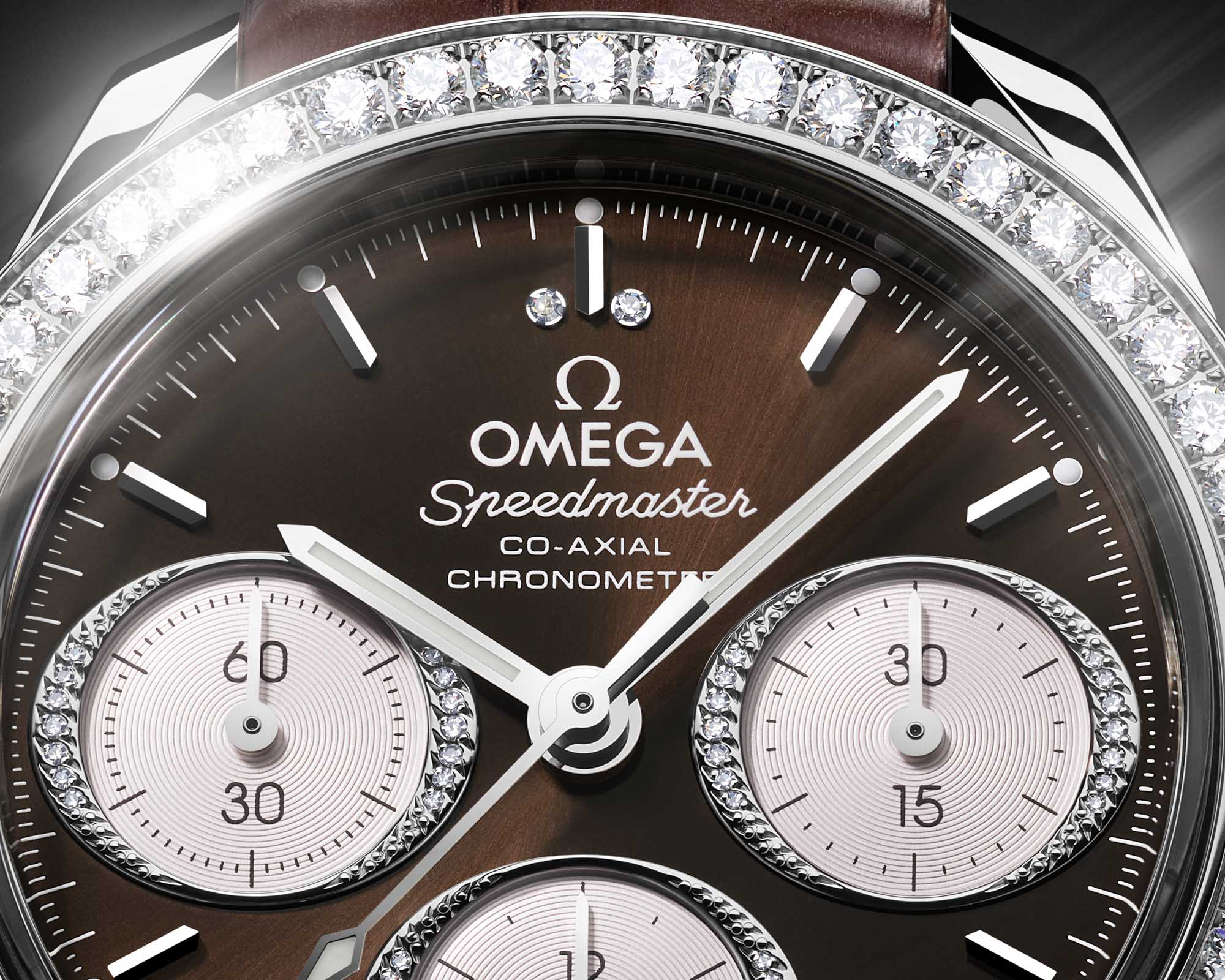 Новый выпуск: Часы Omega Speedmaster 38 с бриллиантами