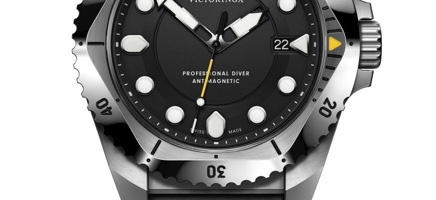 Новый выпуск: Часы Victorinox Dive Pro из стали и титана