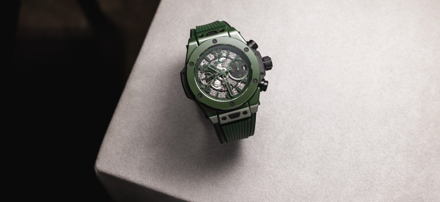 Превосходство стиля: Почему часы Hublot Big Bang Unico в темно-зеленой керамике стали хитом сезона размером 42 мм?