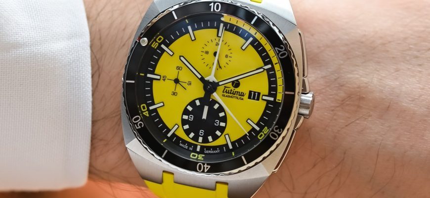 Интересная модель часов Swatch Big Bold из биокерамики C-Black
