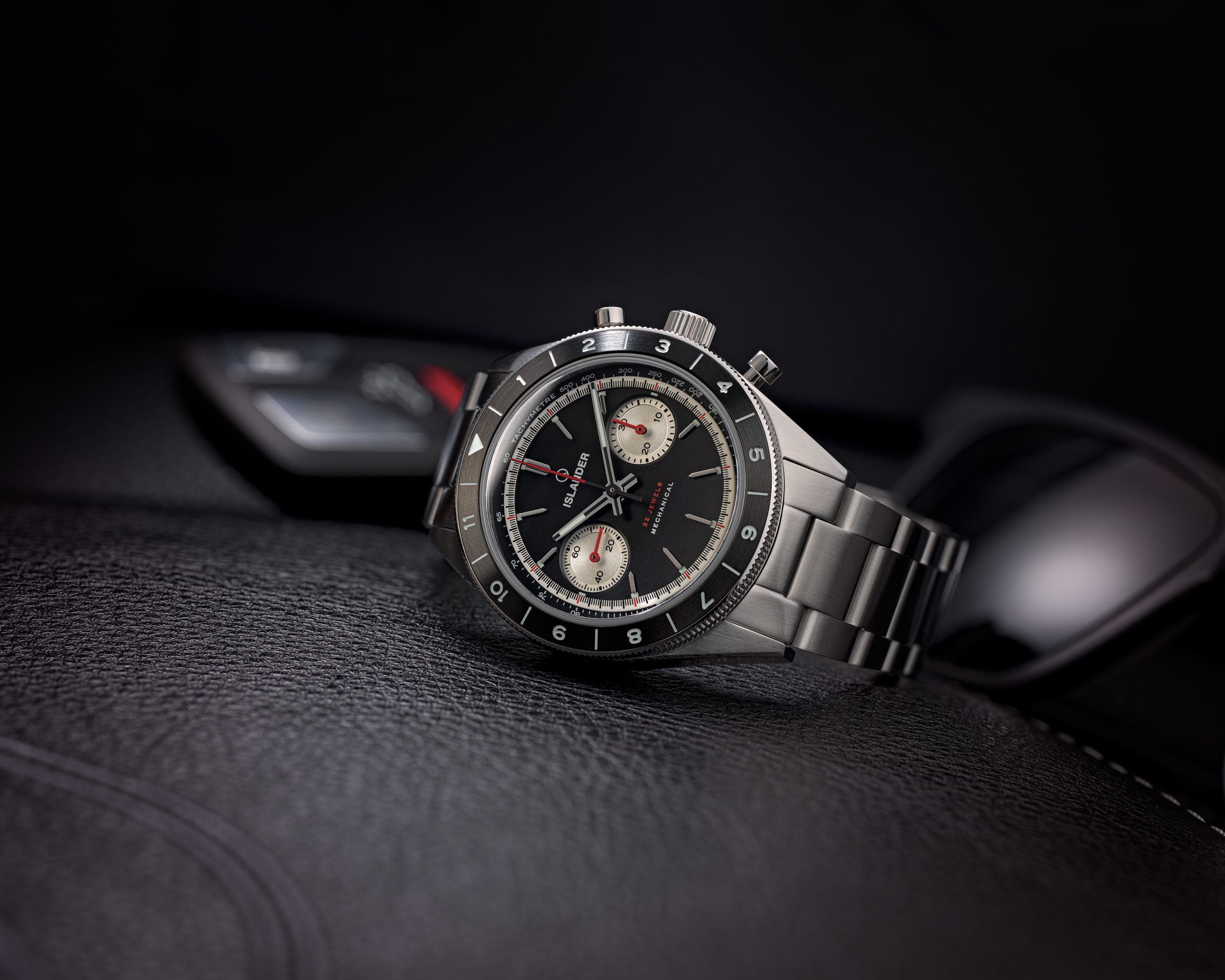 Часы Islander Bridgehampton Racing Chronograph - это механическая мечта стоимостью до 500 долларов