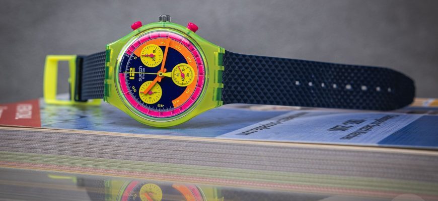 Шесть новых неоновых часов Swatch
