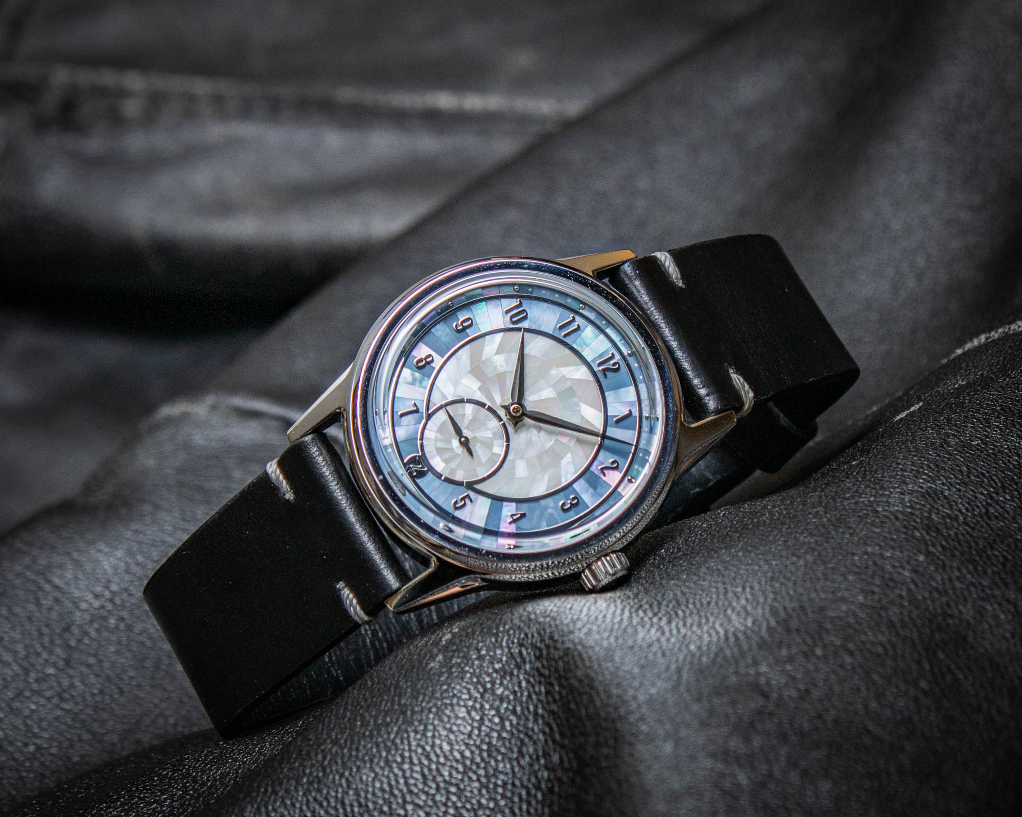 Дебют на руке: Zelos Nova 37mm Dress Watch